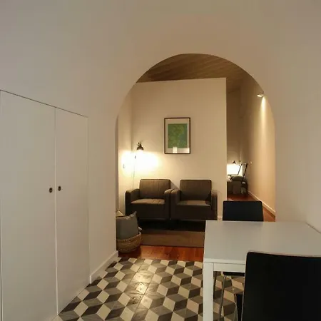 Place Of Moments Urban-suites 3* ポンタ・デルガダ